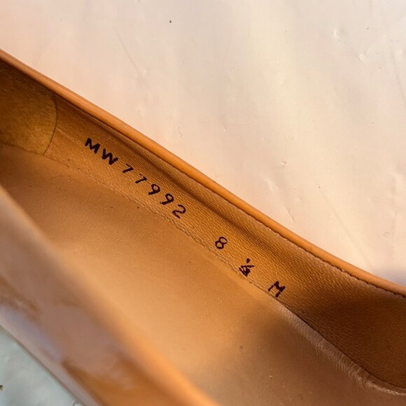 Stuart Weitzman Beige Patent Leather Platform Peep Toe Pumps 4.5" Heel Size 8.5M - Picture 6 of 13